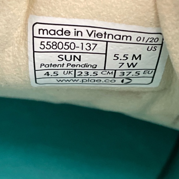 Plae Sun Amped Aqua Leather Sneakers Size Womens 7 - Picture 2 of 9